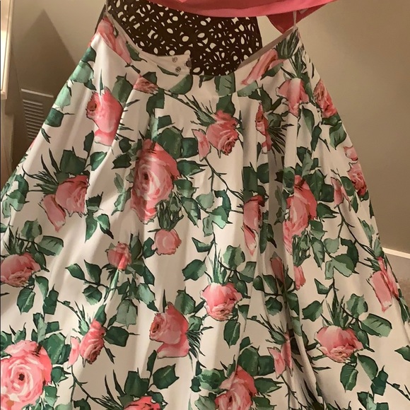 Sherri Hill spring collection - Picture 2 of 4